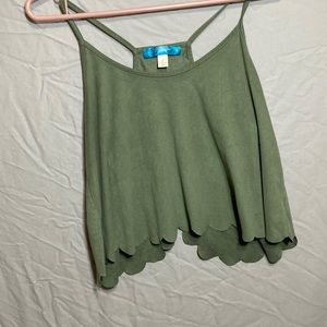 Scallop trimmed crop top